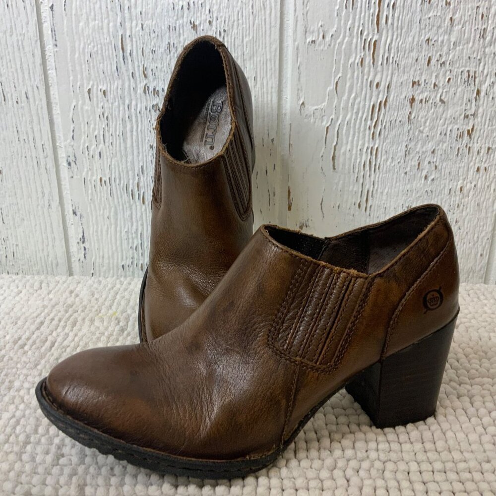 Born Concept Boots women's 6.5 brown leather heal Ankle boot